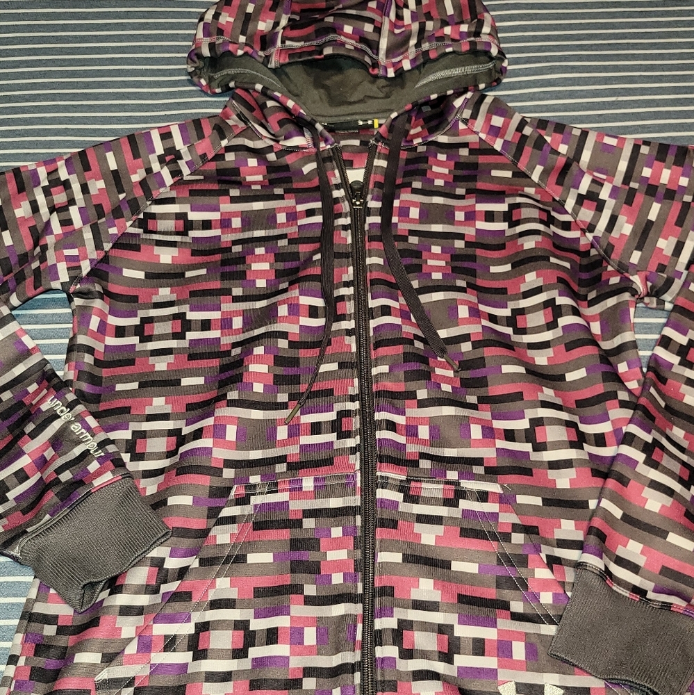 Women's under armour zip up hoodie small